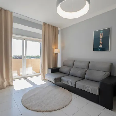 сomfortable And Free Garage Parking Appartamento Oporto
